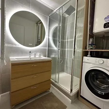 Nouveau - Confort Apartment